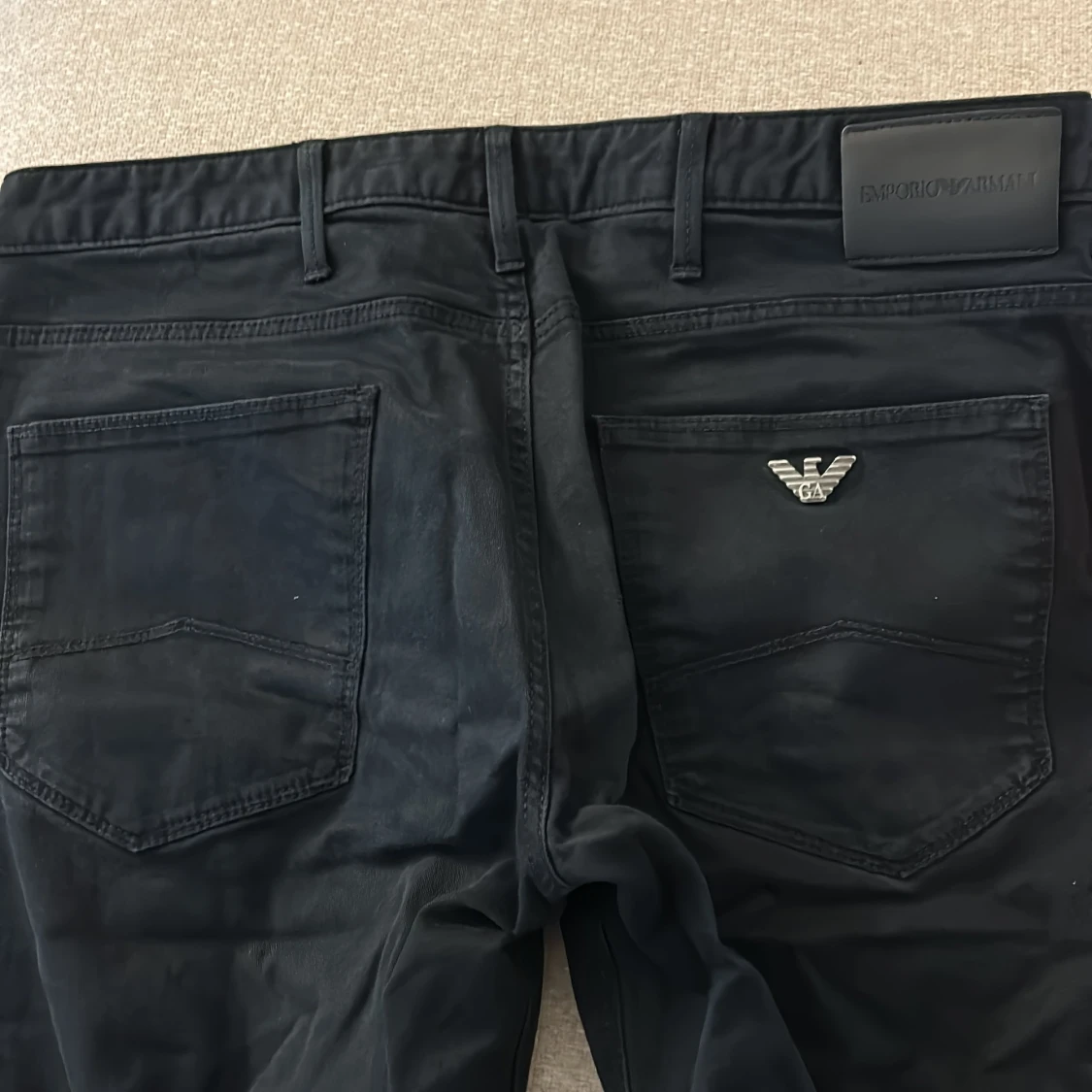 Svarta byxor från Emporio Armani - 4