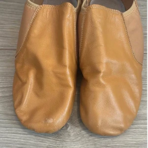 Jazz skor  - Ett par fina jazz skor i storlek 39