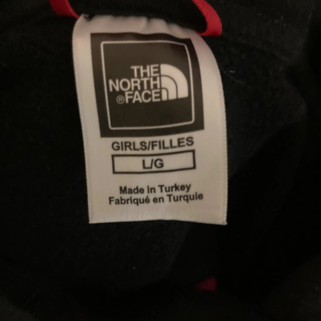 Svart och cerise hoodie från The North Face - 2