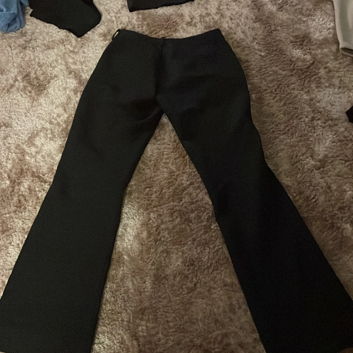 Svarta  kostymbyxor - 1