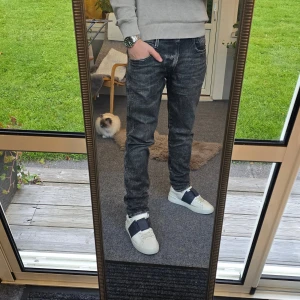 Replay jeans - Snygga Replay jeans I storlek 32/32. Skriv om du undrar något.