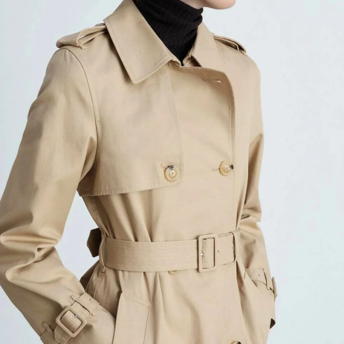 Beige trenchcoat med bälte - 3