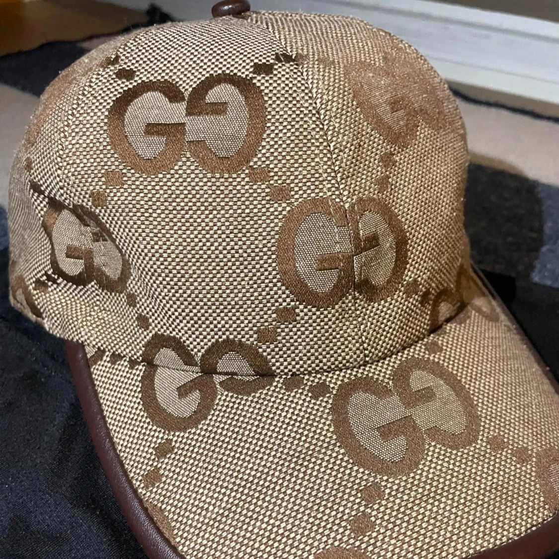 Gucci beige keps med GG-mönster - 1