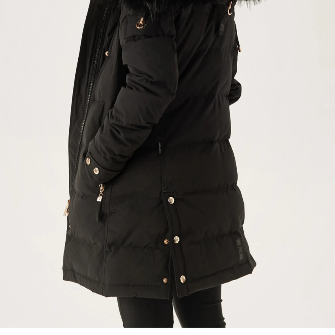 Svart lång dunjacka från Hollies