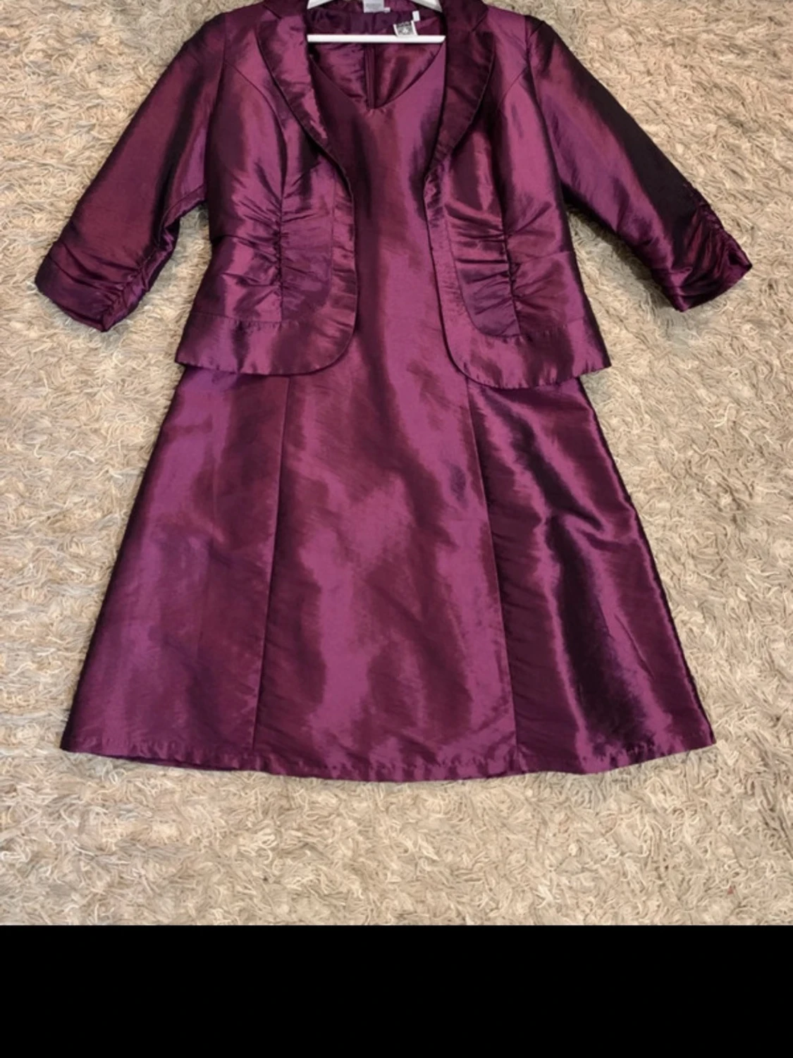 Vinröd kostymklänning med kavaj - 2