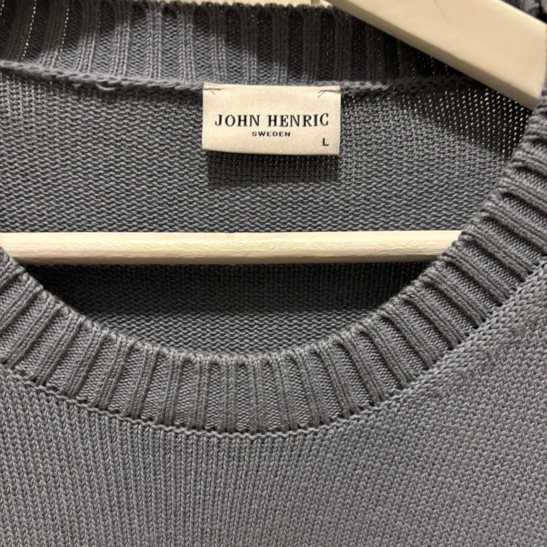 Blå stickad tröja från John Henric - 2