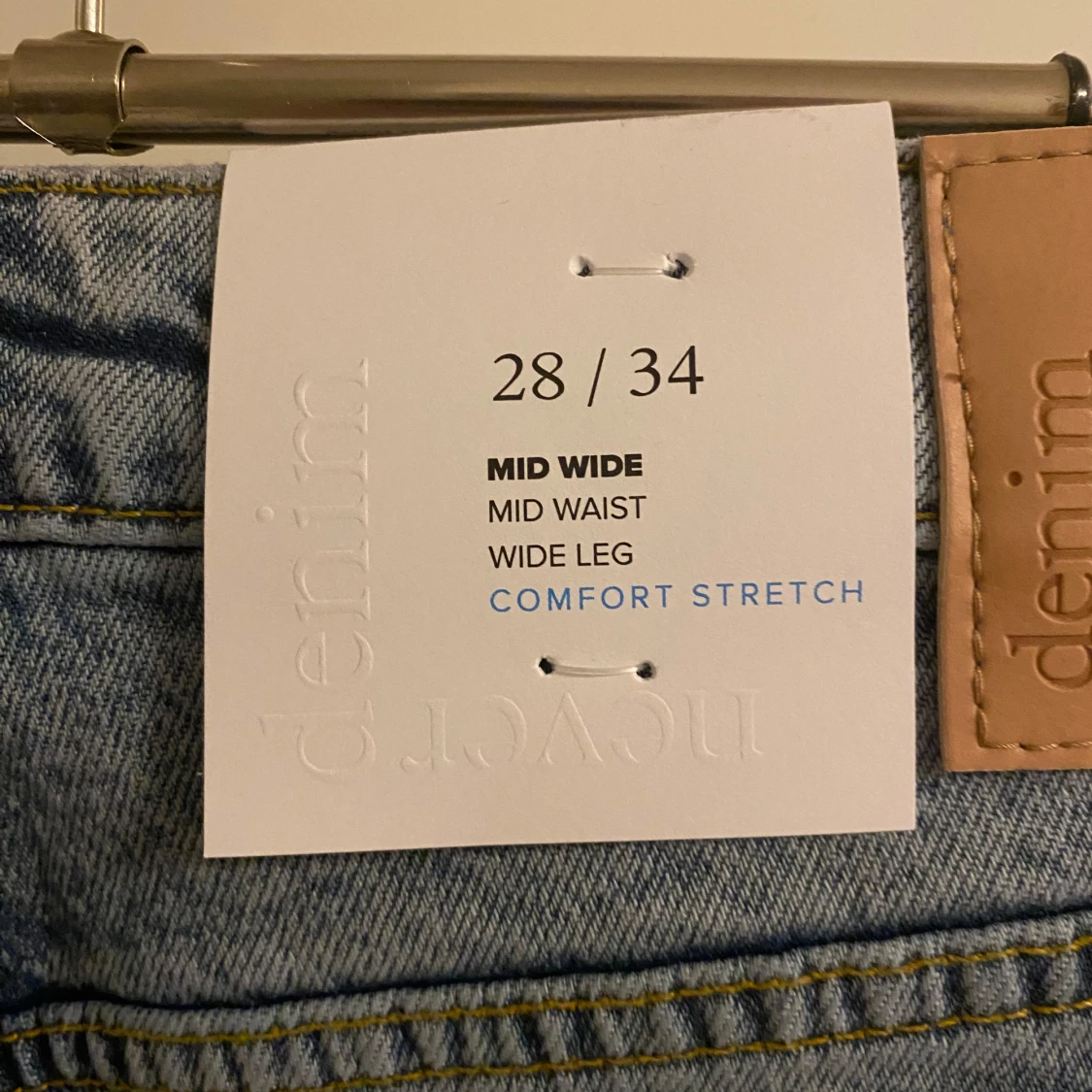 Ljusblå wide leg jeans från Bikbok (tall, långa) - 2