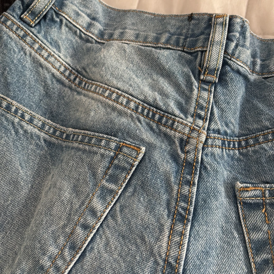 Blå jeansshorts med slitningar XS - 2