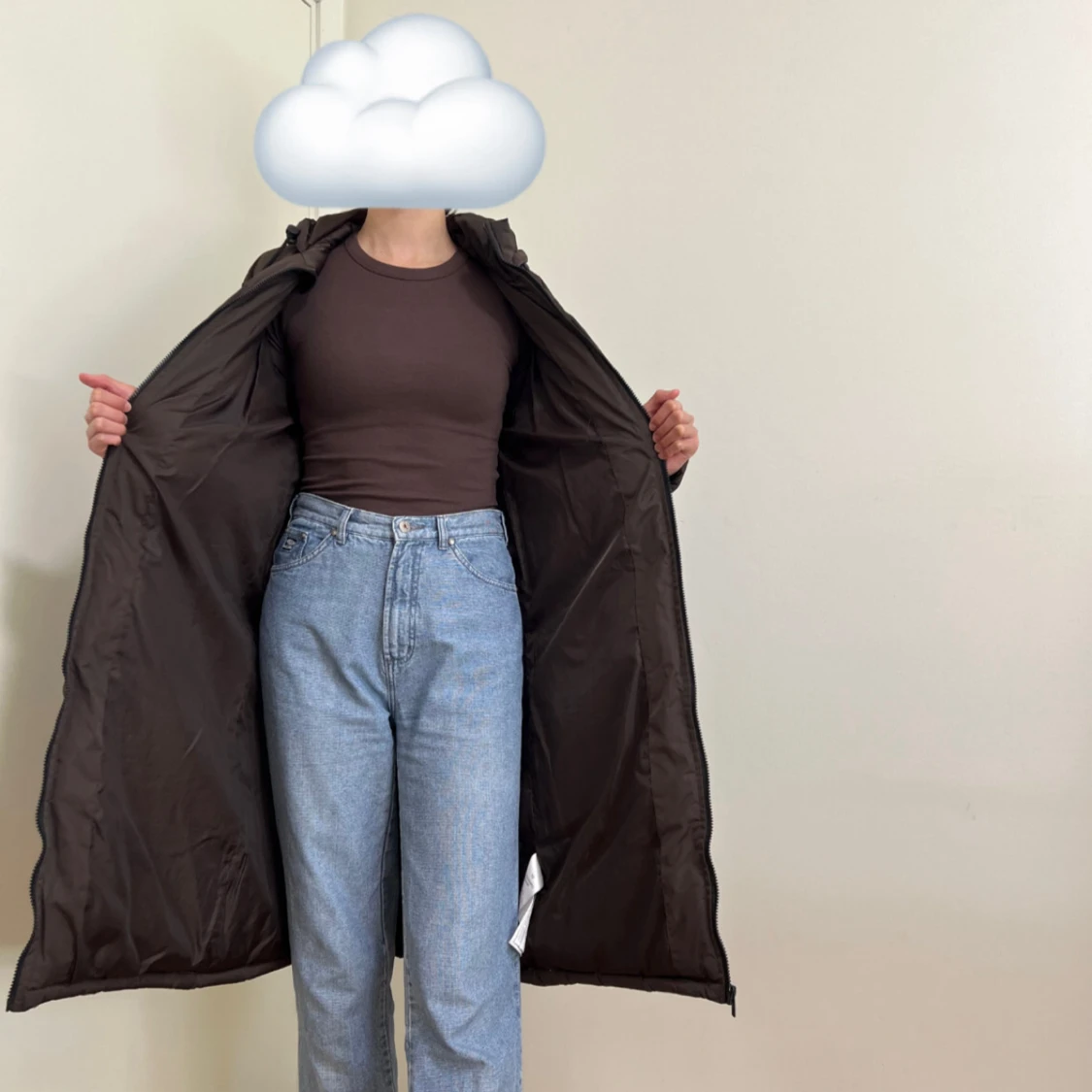 Lång brun pufferjacka med huva - 1