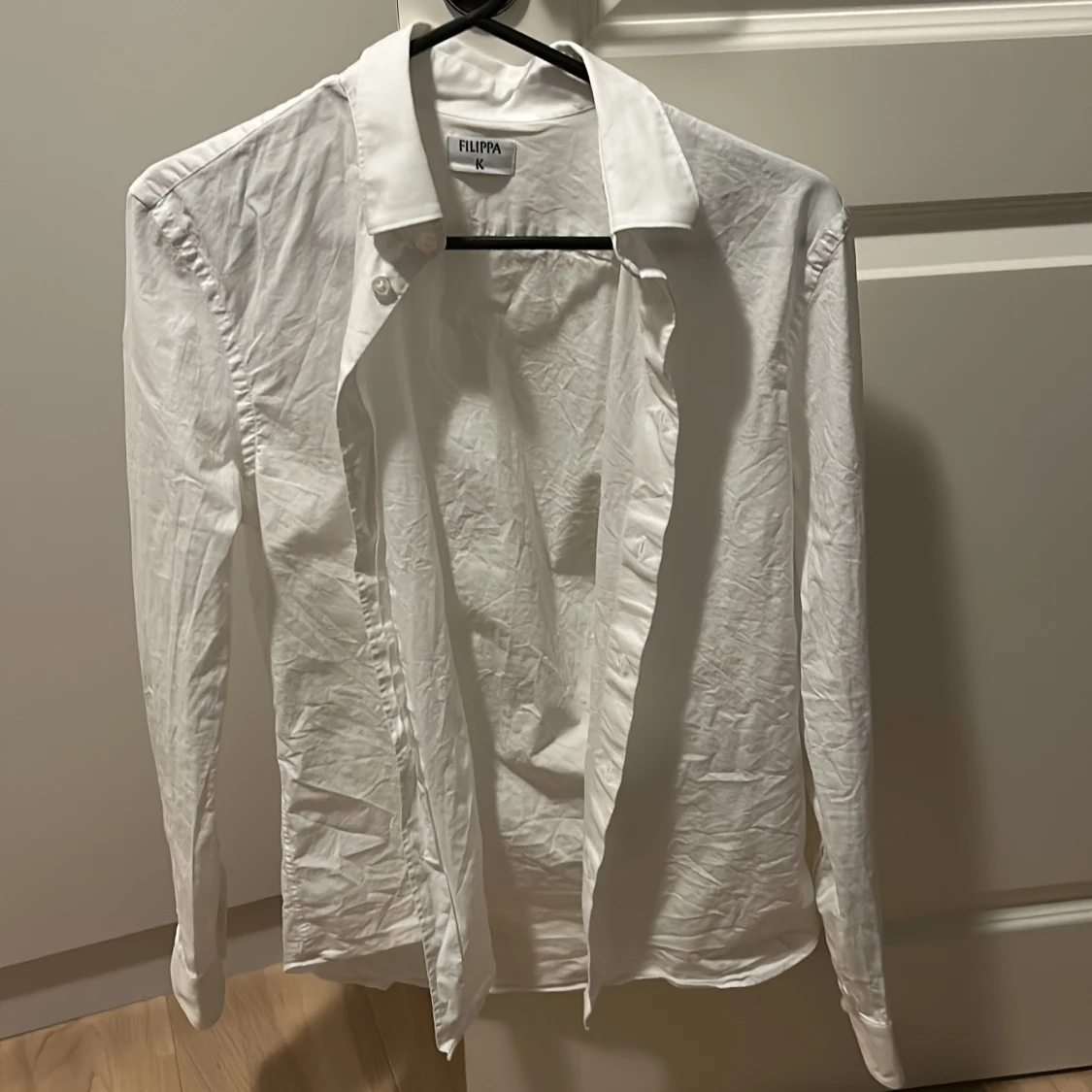 Vit skjorta från Filippa K, storlek 46