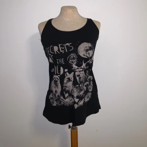 Två sovöverdelar - Bild 1: Pösigt linne från ginatricot storlek xs. Bild 2: Nattlinne från lindex storlek xs. Båda är lite större i storleken.