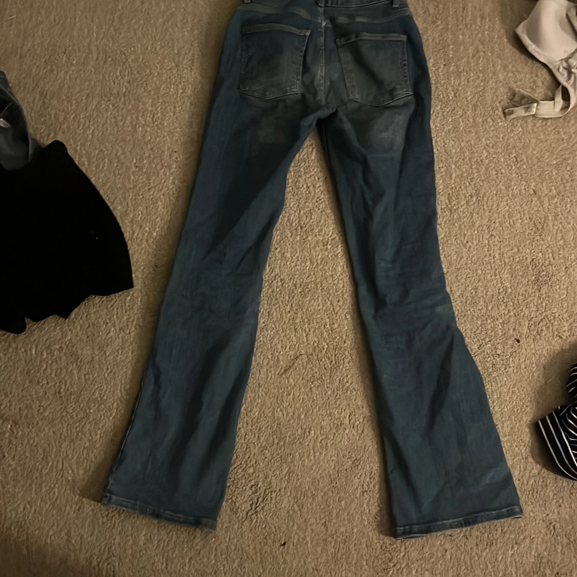 Blå bootcut jeans från Dobber - 1