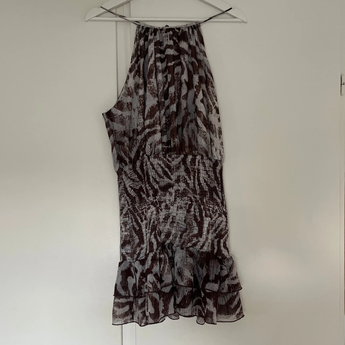 Klänning med zebramönster - 1