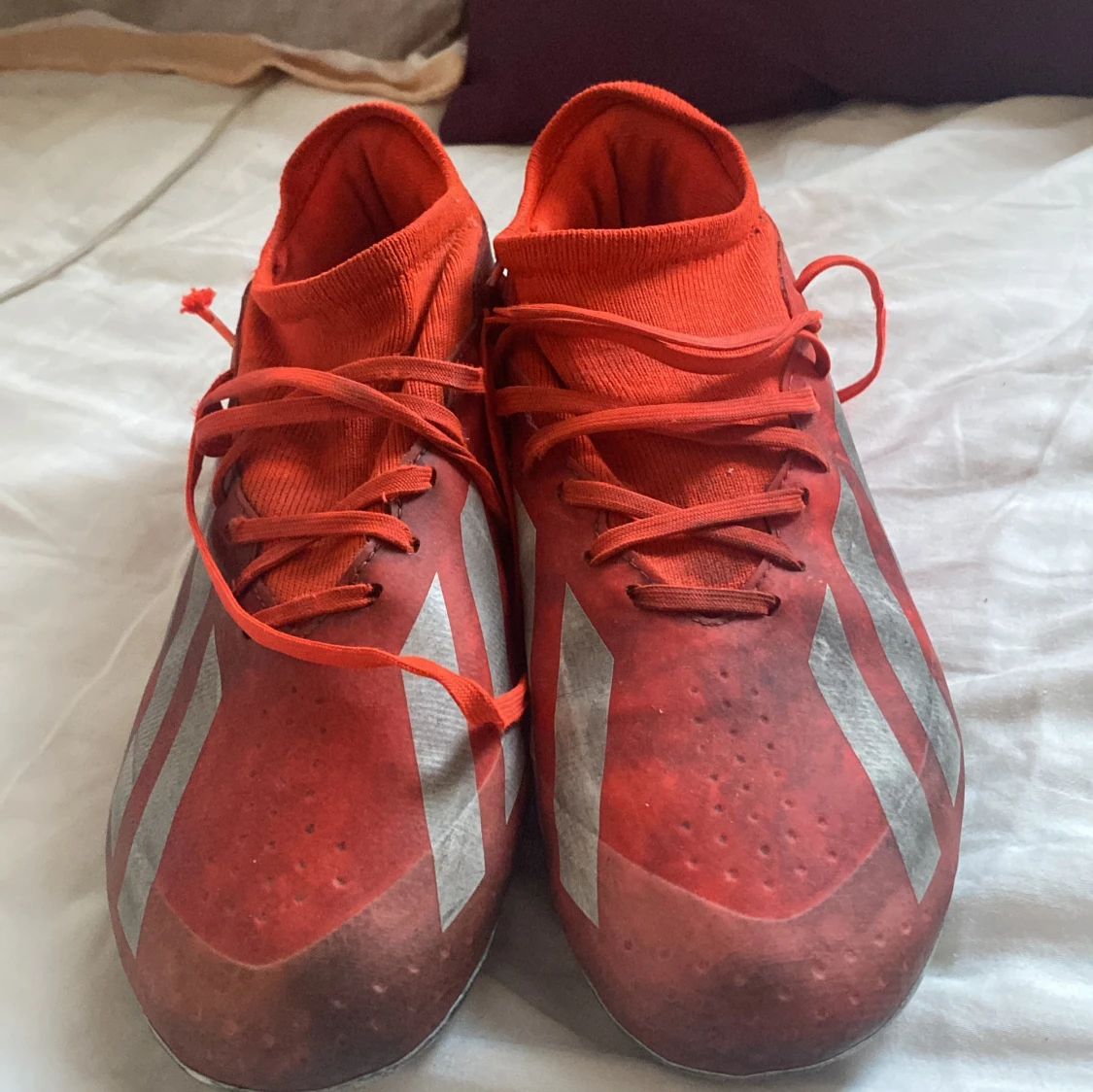 Röda Adidas fotbollsskor strl 42 - 2