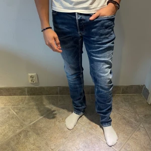 Replay Willbi jeans (30/32) - Knappt använda!         Nypris ~2200kr