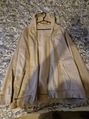 Huvtröja  - Ren o fräsch huvtröja 