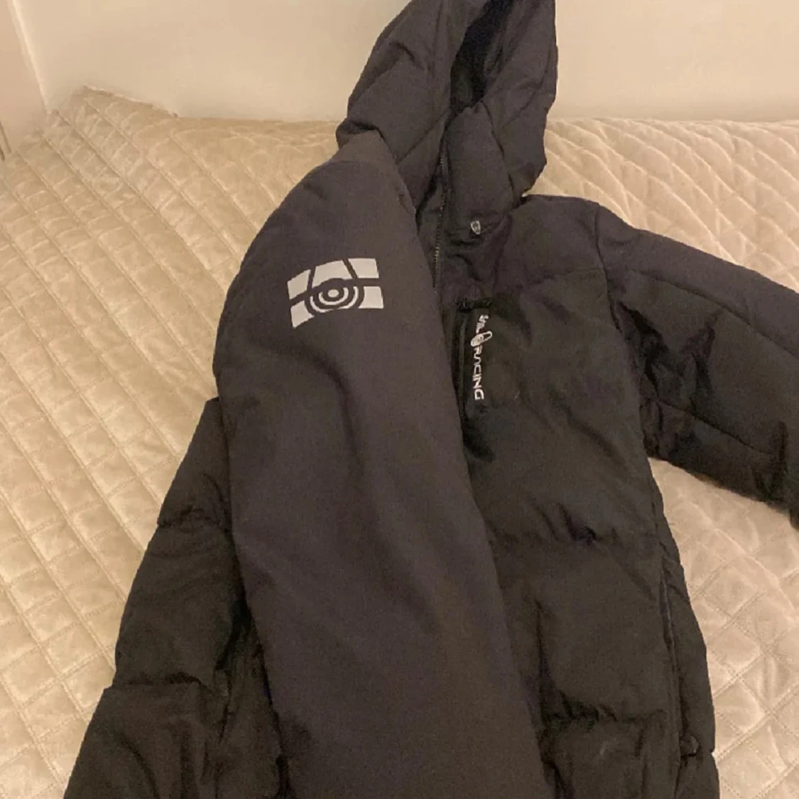 Svart pufferjacka från Sail Racing - 1