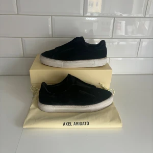 Arigato Laceless - Arigato Laceless | Storlek 43 | Nypris 3000kr