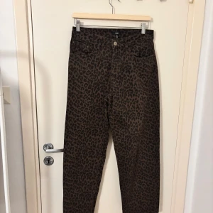 Leopardprint jeans - Mavi is a wellknown Turkish brand. The item is very comfortable and has a flexible fabric, can be suitable for s-m
