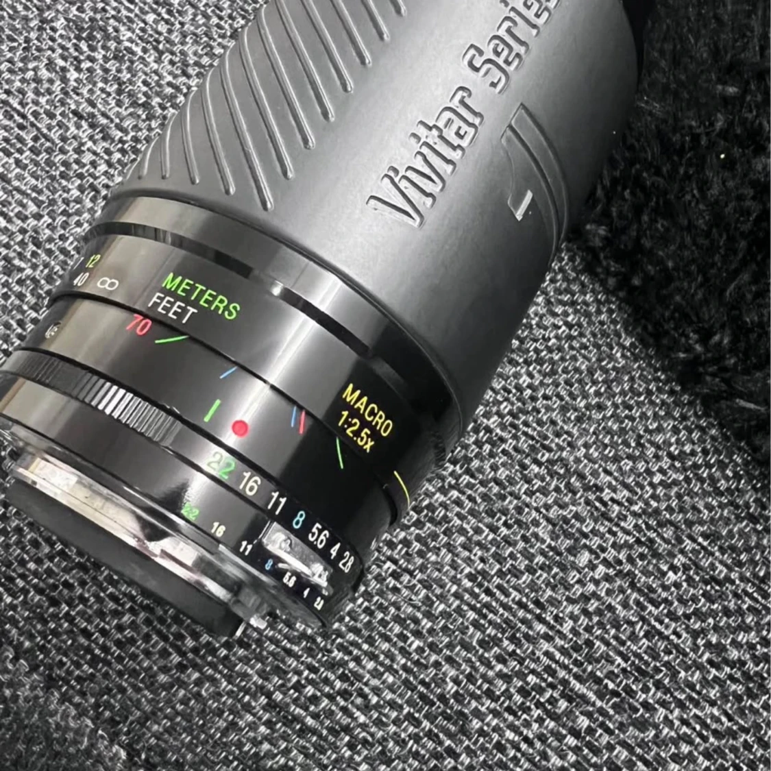 Vivitar Series 1 70-210mm f/2.8-4.0 Macro Zoom Lens