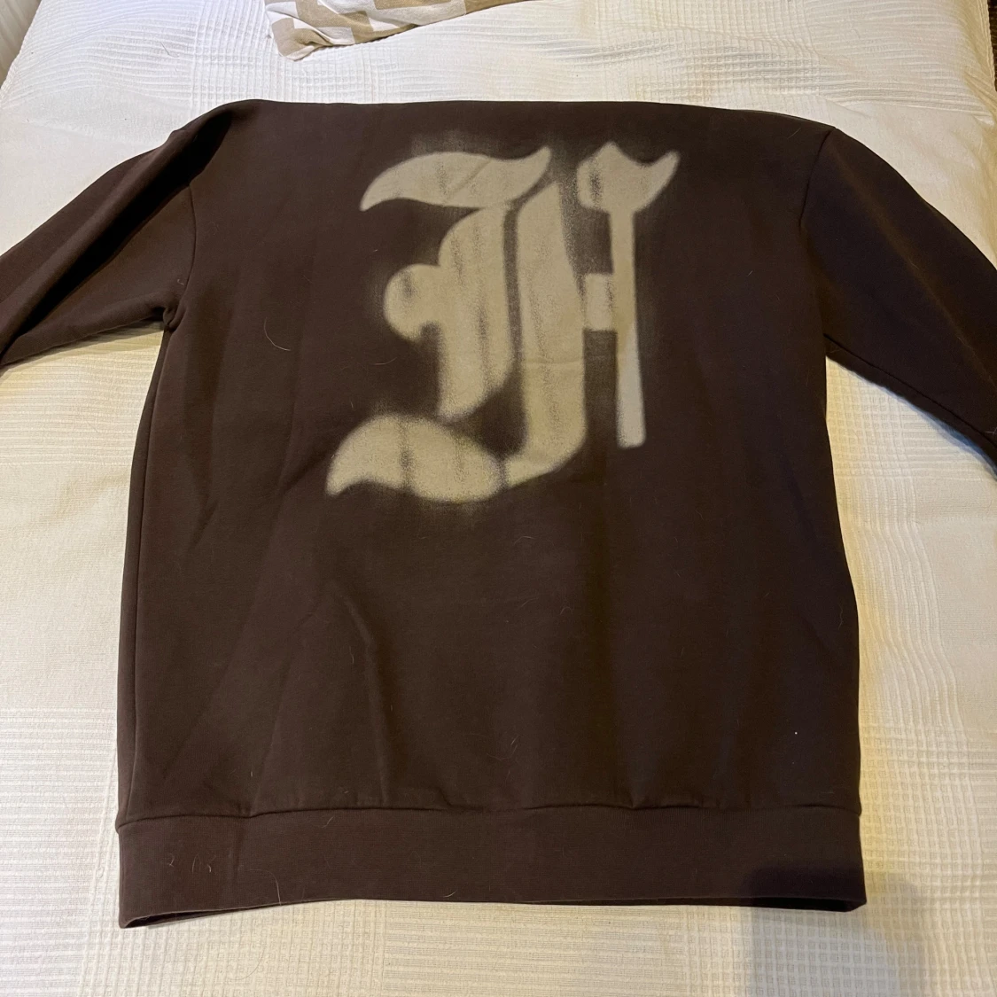 Brun hoodie från YOURTURN med tryck - 1