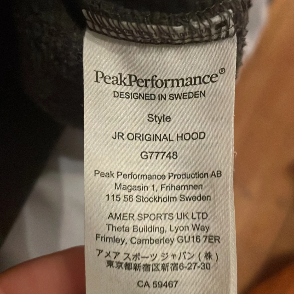 Grå hoodie från Peak Performance - 3