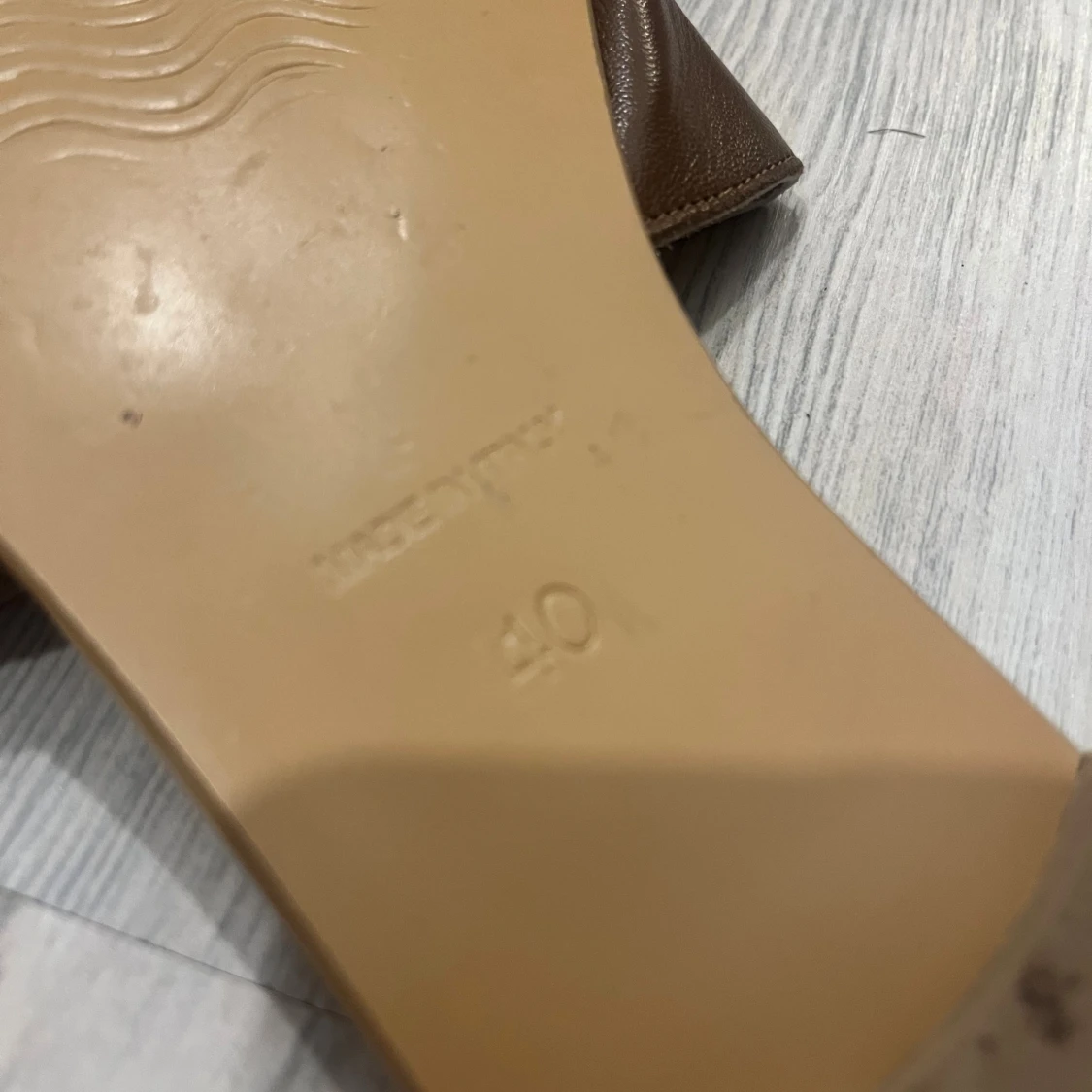 Bruna sandaler från SoWhat, stl 40 - 2