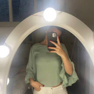 Blus Gina - Kontakta mig för fler bilder💚