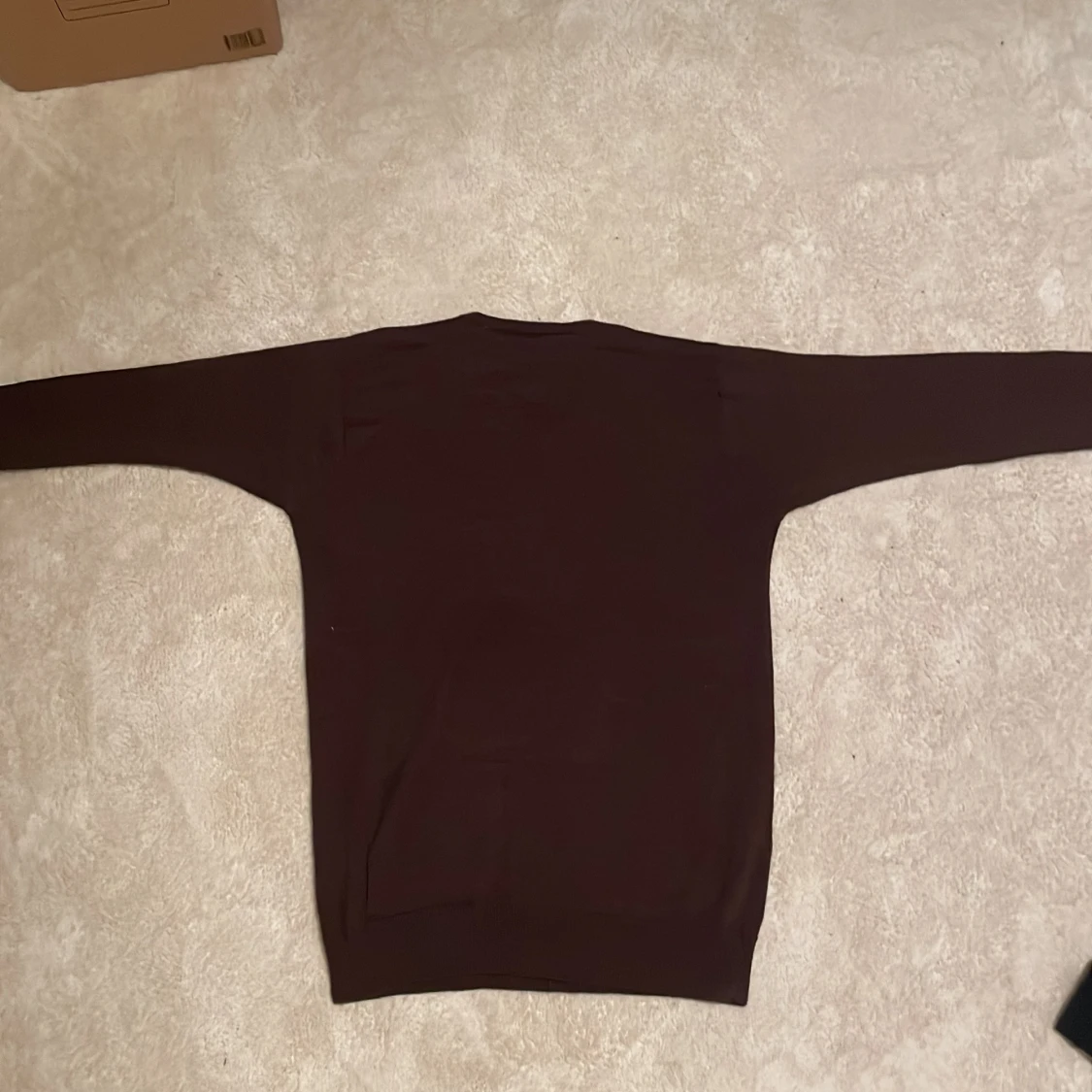 Brun v-ringad tröja från Fred Perry   - 1