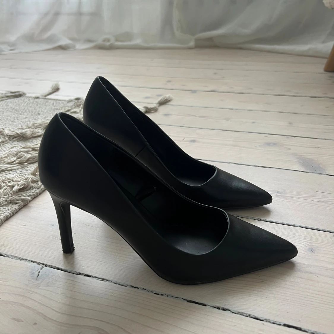 Svarta klassiska klackskor - 2