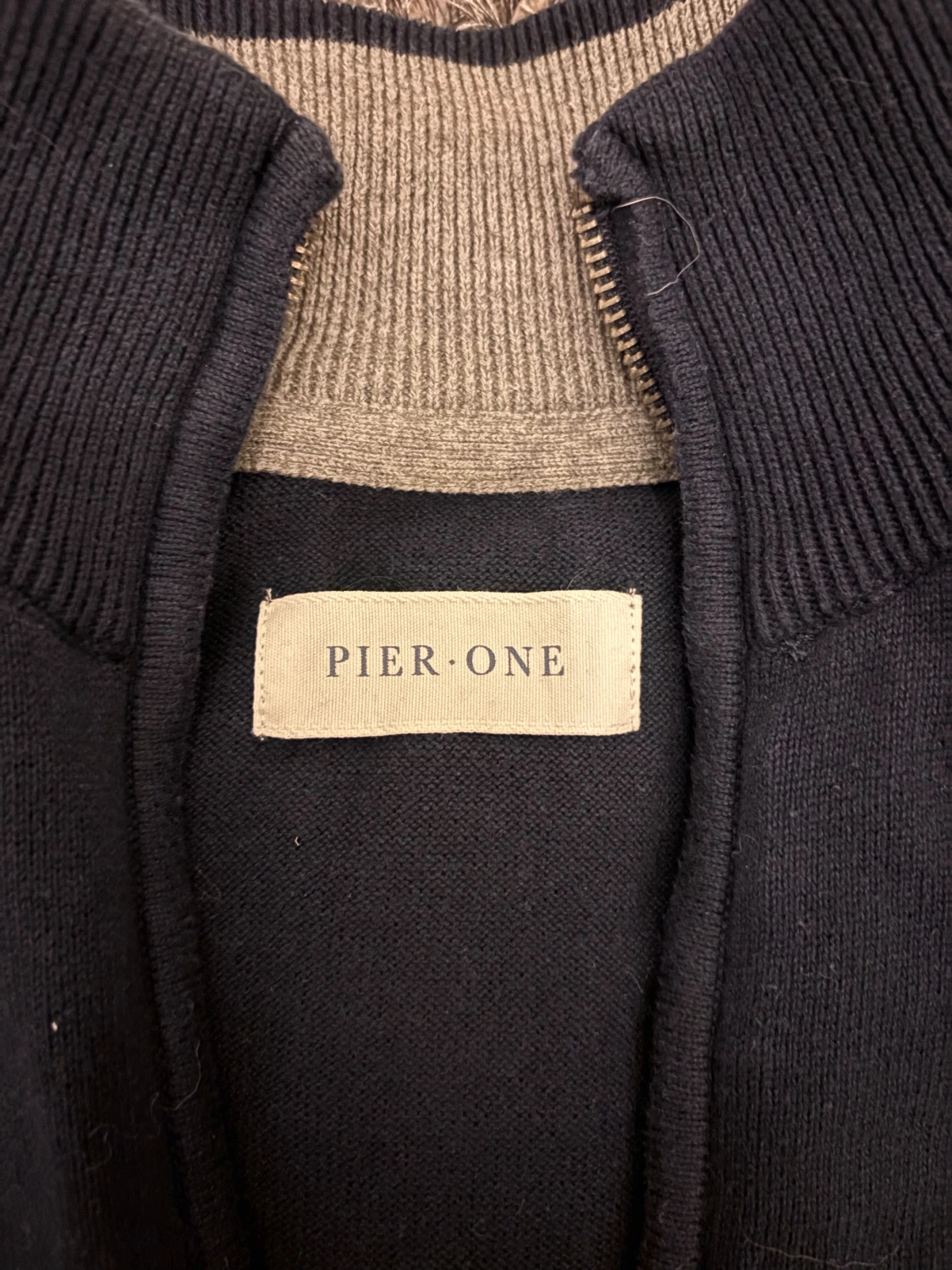 Svart cardigan jacka från Pier One