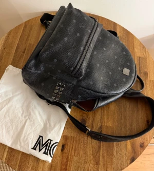 MCM - MCM, stark side studs backpack. Size Medium