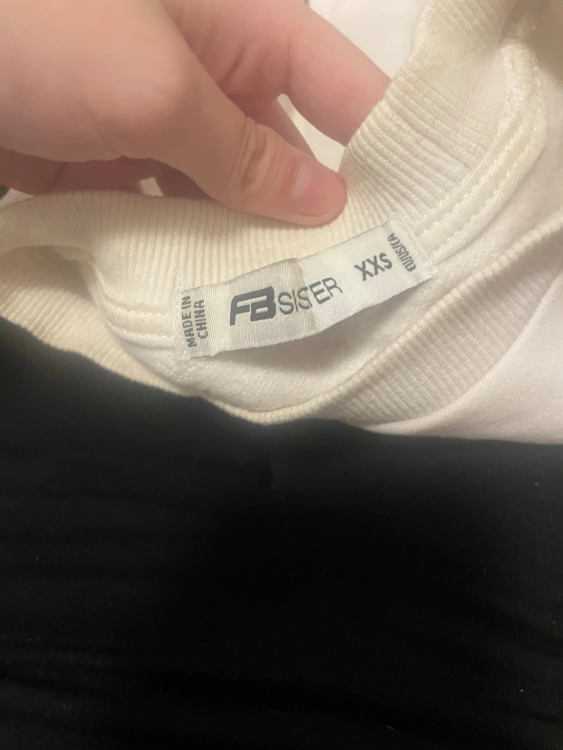 Vit croppad topp från FB Sister - 1