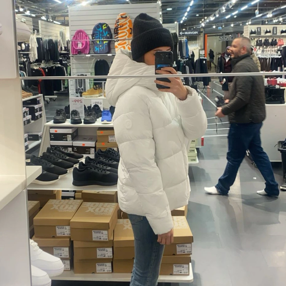 Vit pufferjacka med huva - 1