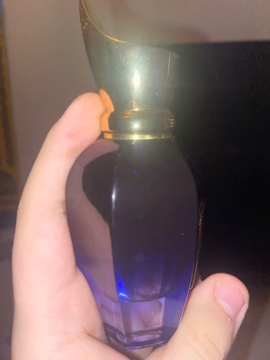 Xerjoff 40 knots  - Sälje nu mina fina 40 kots det är cirka 40- ml av 50 så mycket kvar 100 procent äkta med klistermärken på och kan även gå ner i pris 