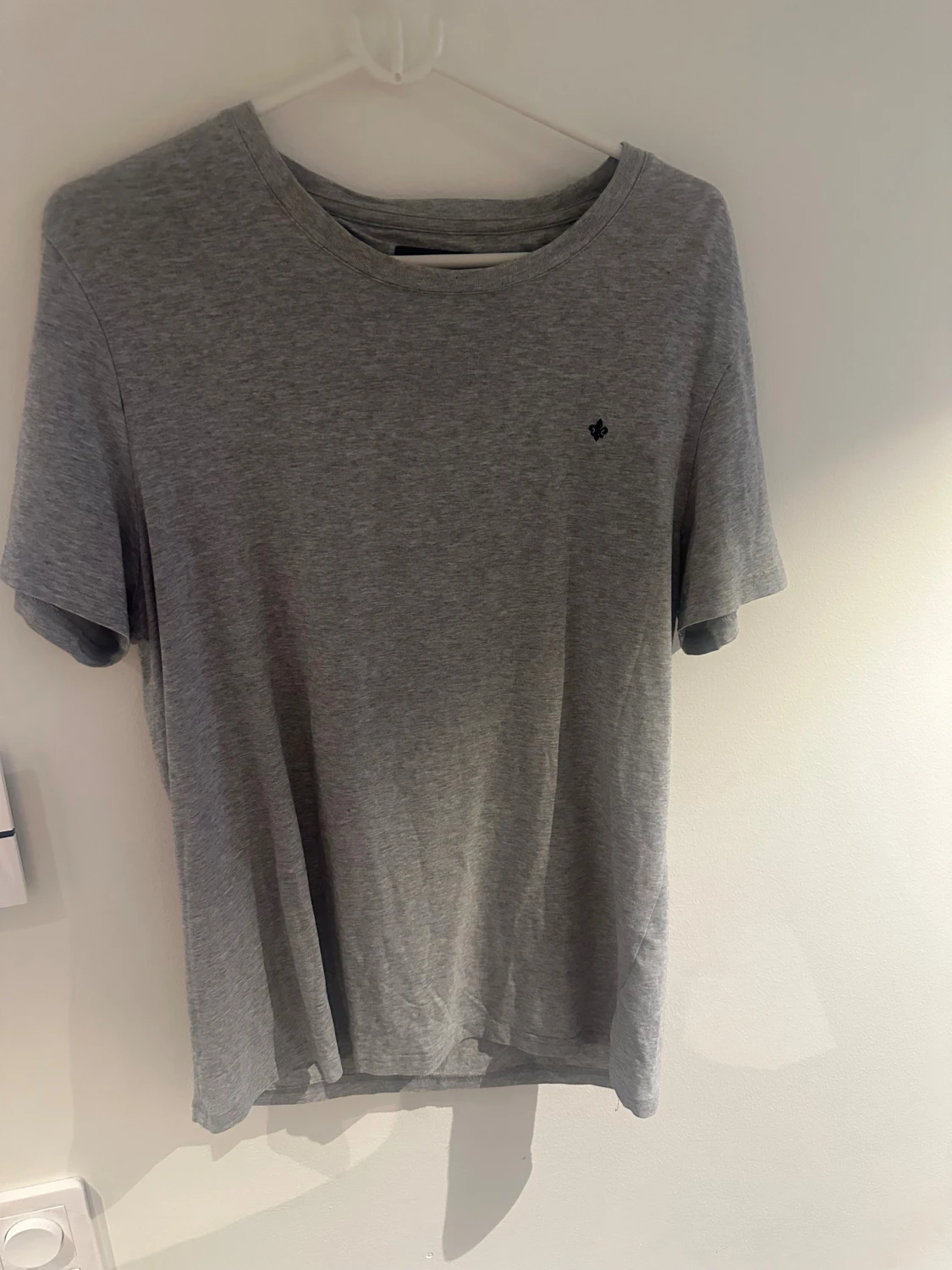 Grå t-shirt från Morris 