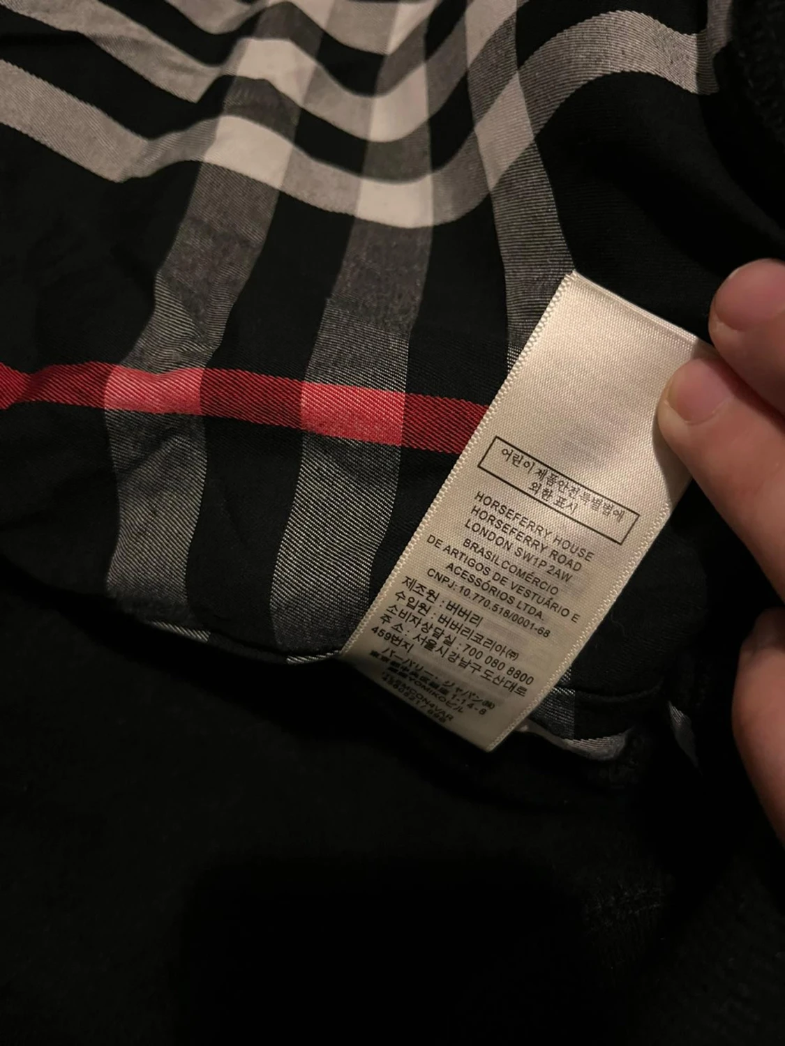 burberry zip - 1