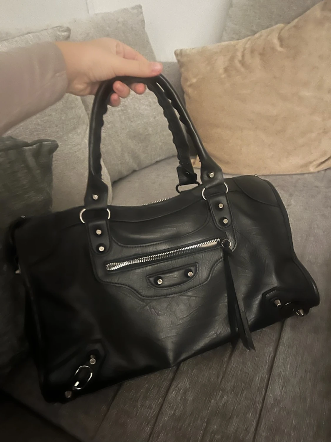 Svart handväska i skinn
