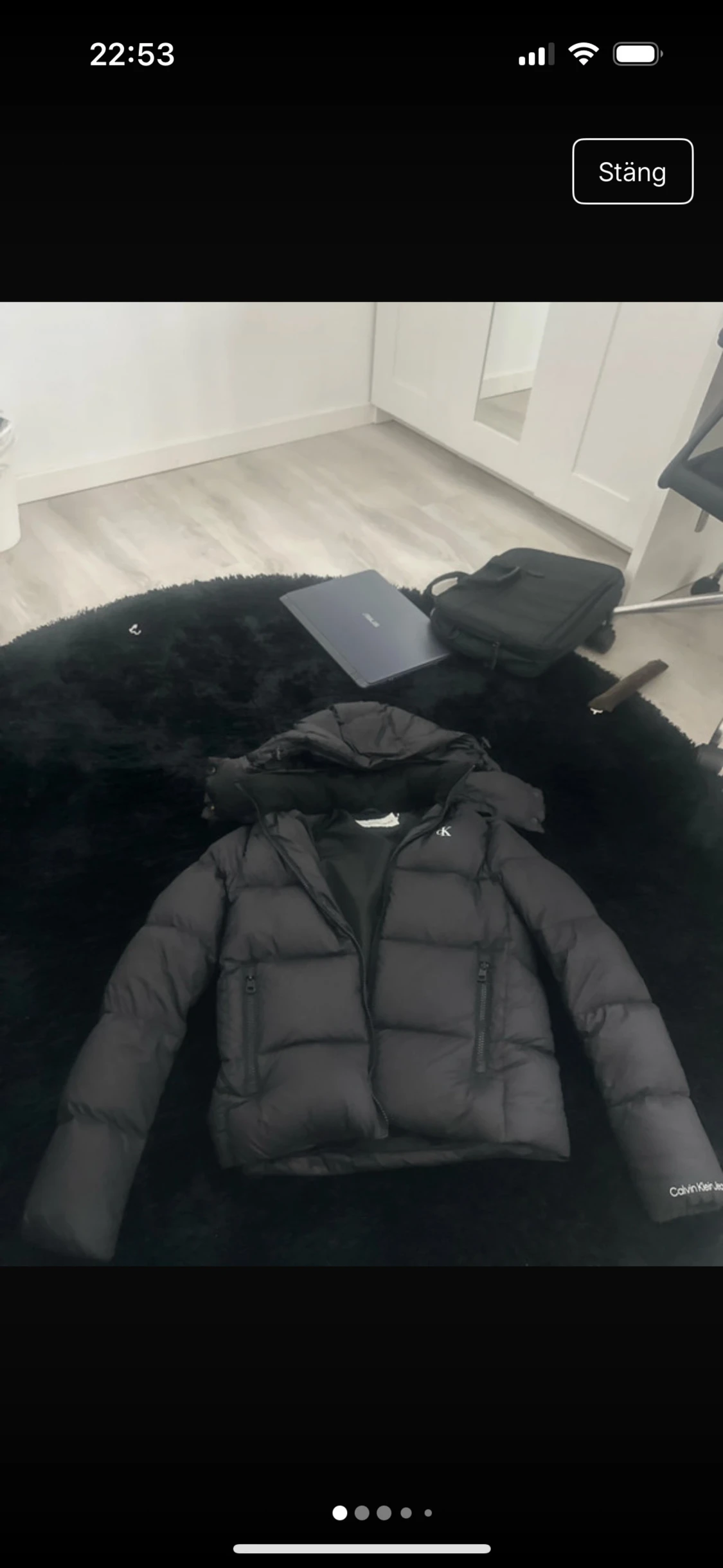 Svart pufferjacka Calvin Klein Jeans XS