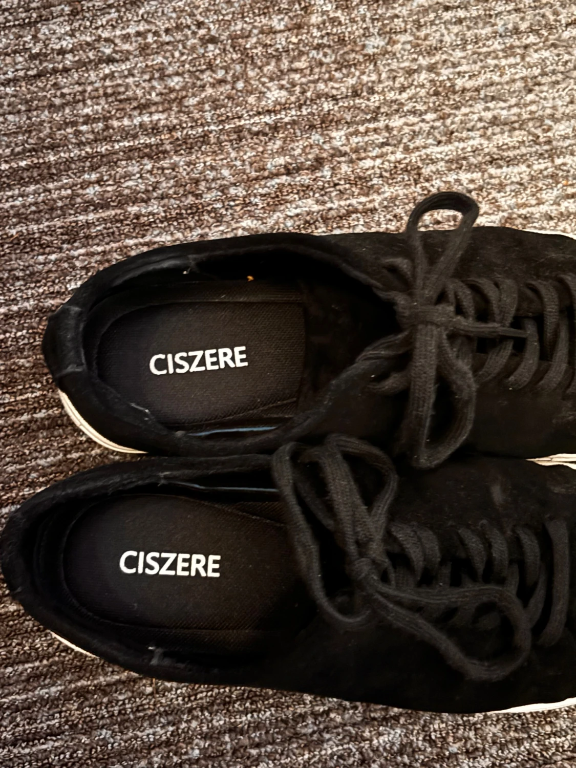 Svarta mockasneakers från Ciszere - 1