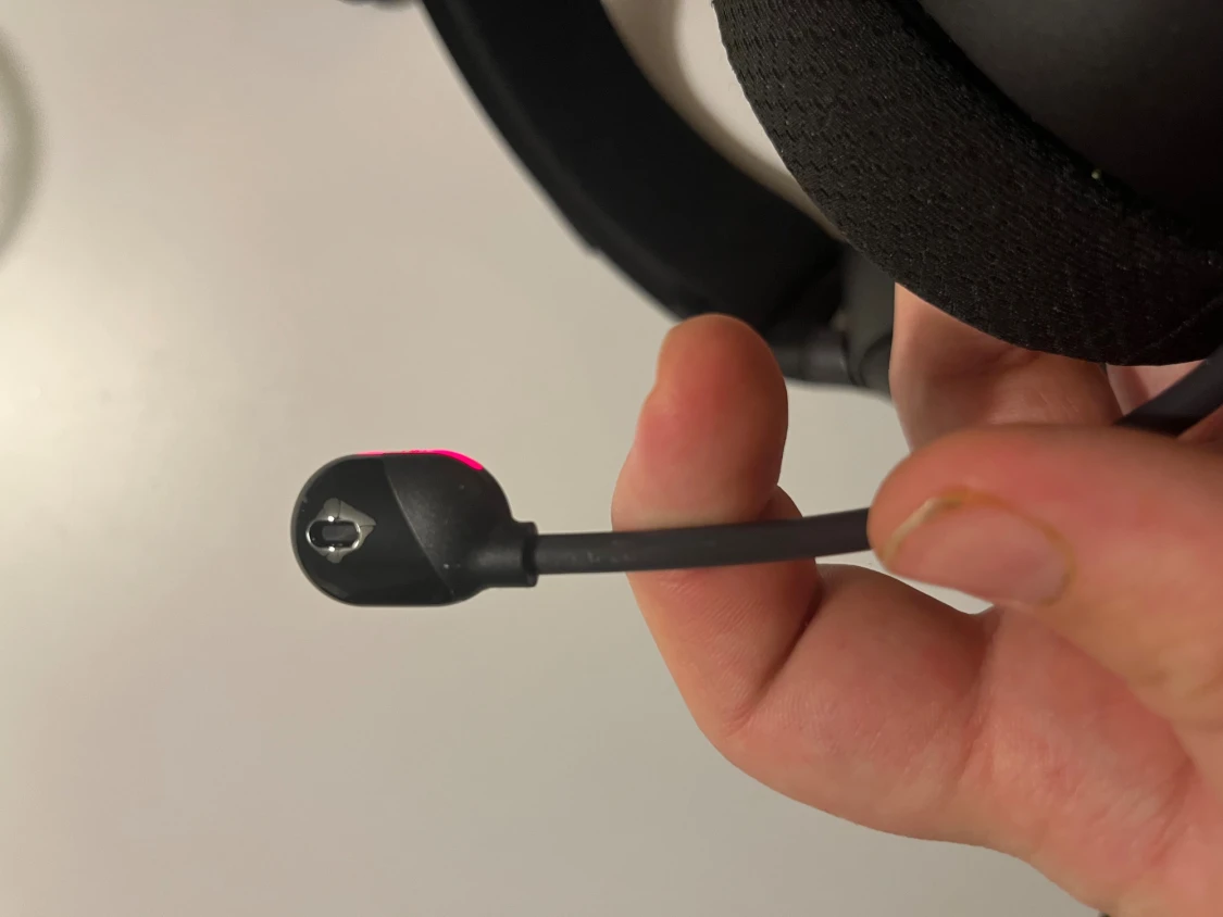 SteelSeries Arctis Pro Wireless - 4