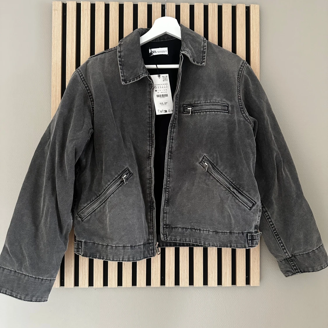 Grå jeansjacka från Zara XS