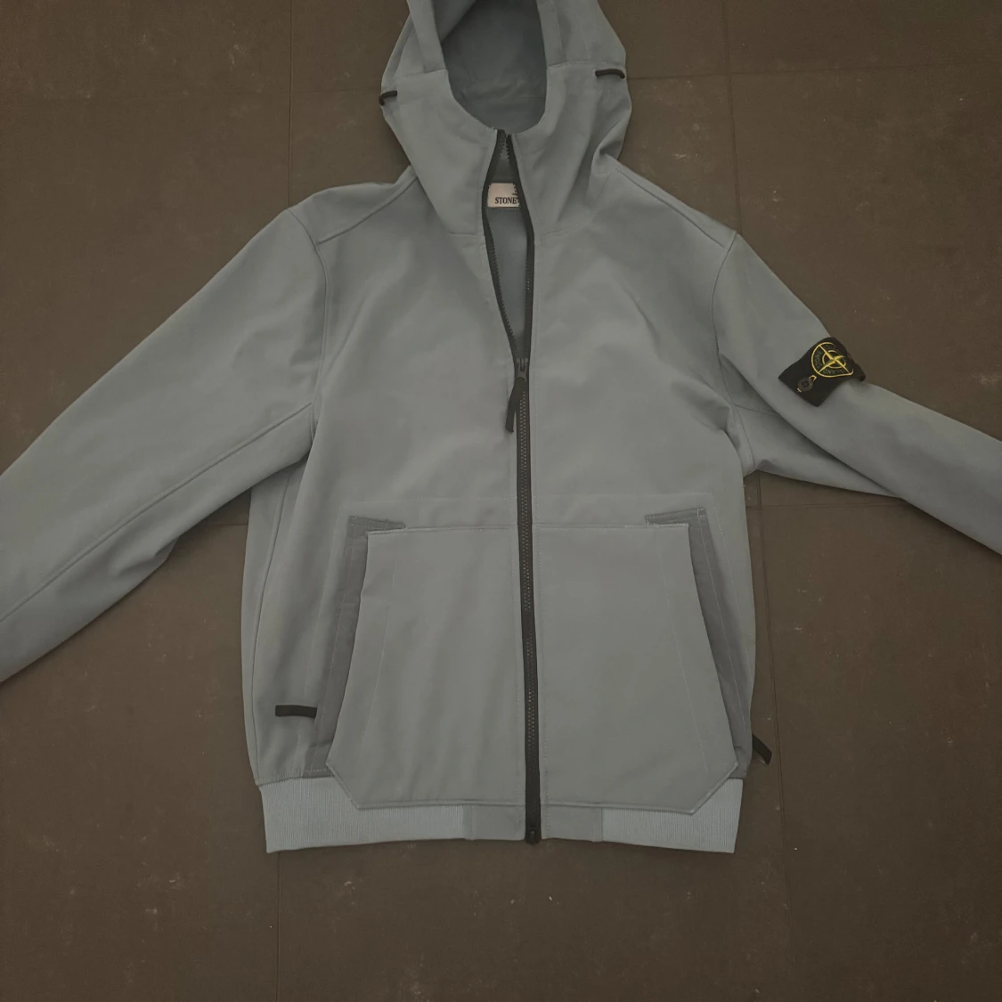 Softshelljacka från Stone Island