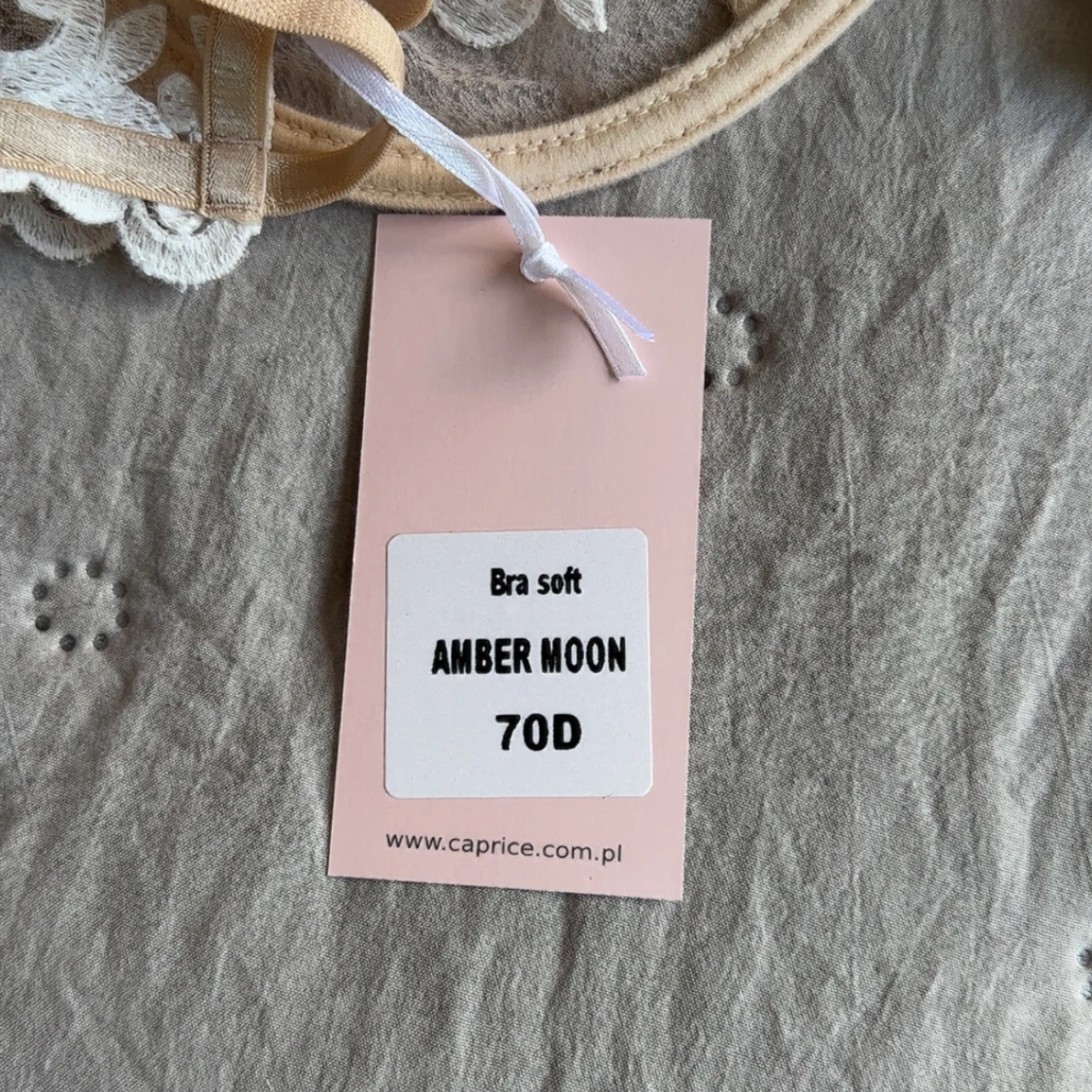 Oanvänd i förpackning, Beige spetsbralette Caprice Amber Moon - 2