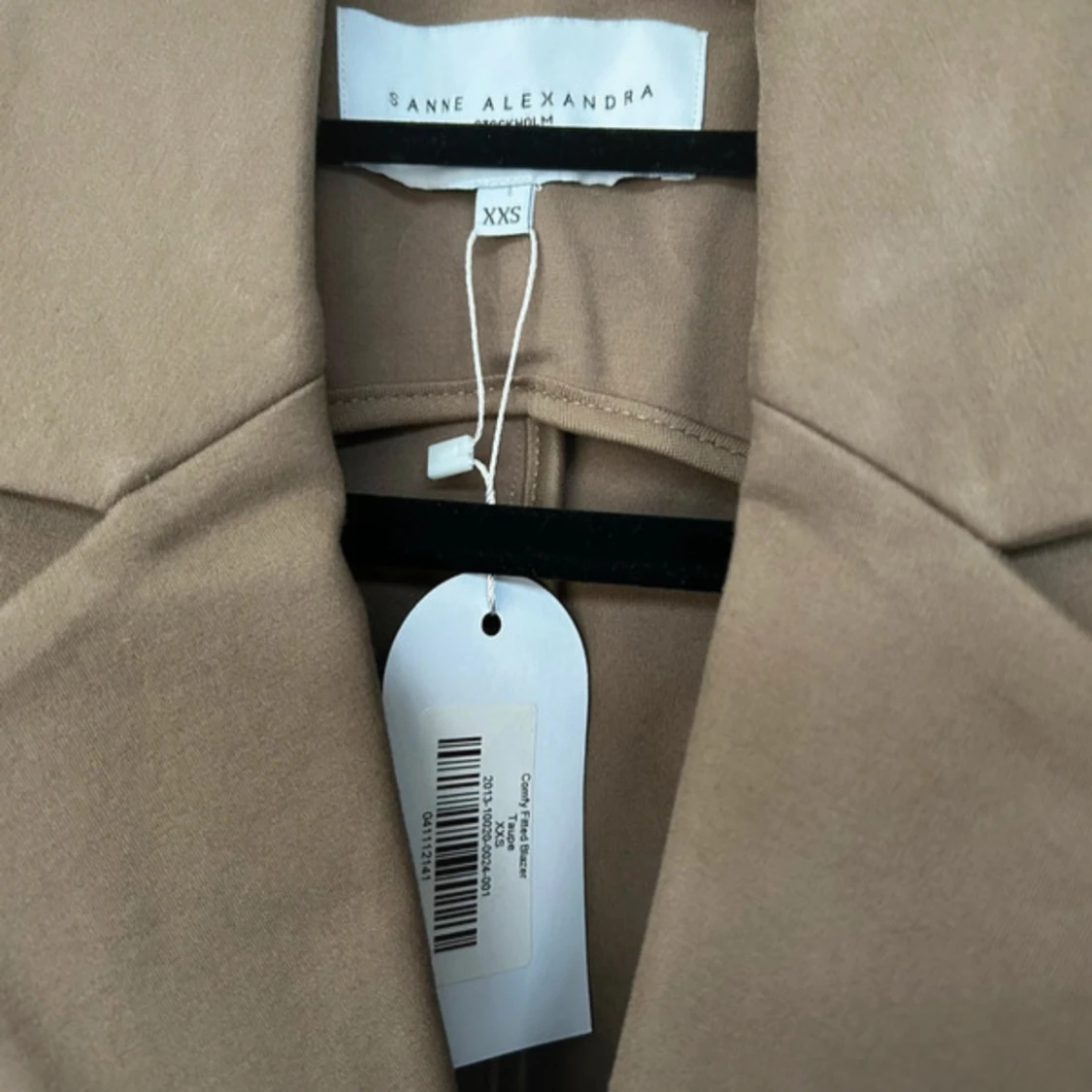 Beige kostym från Sanne Alexandra XXS - 2