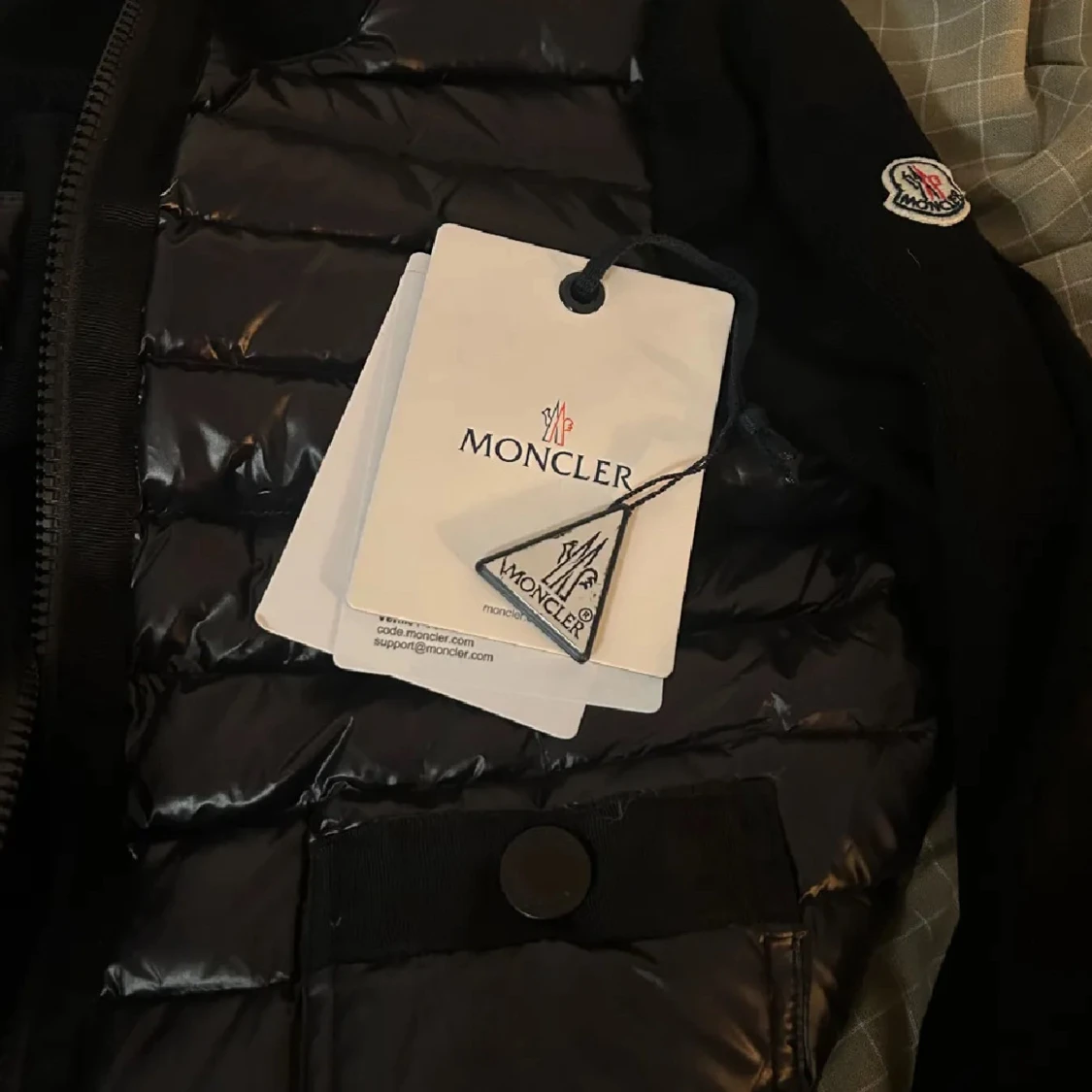 Svart pufferjacka från Moncler - 2