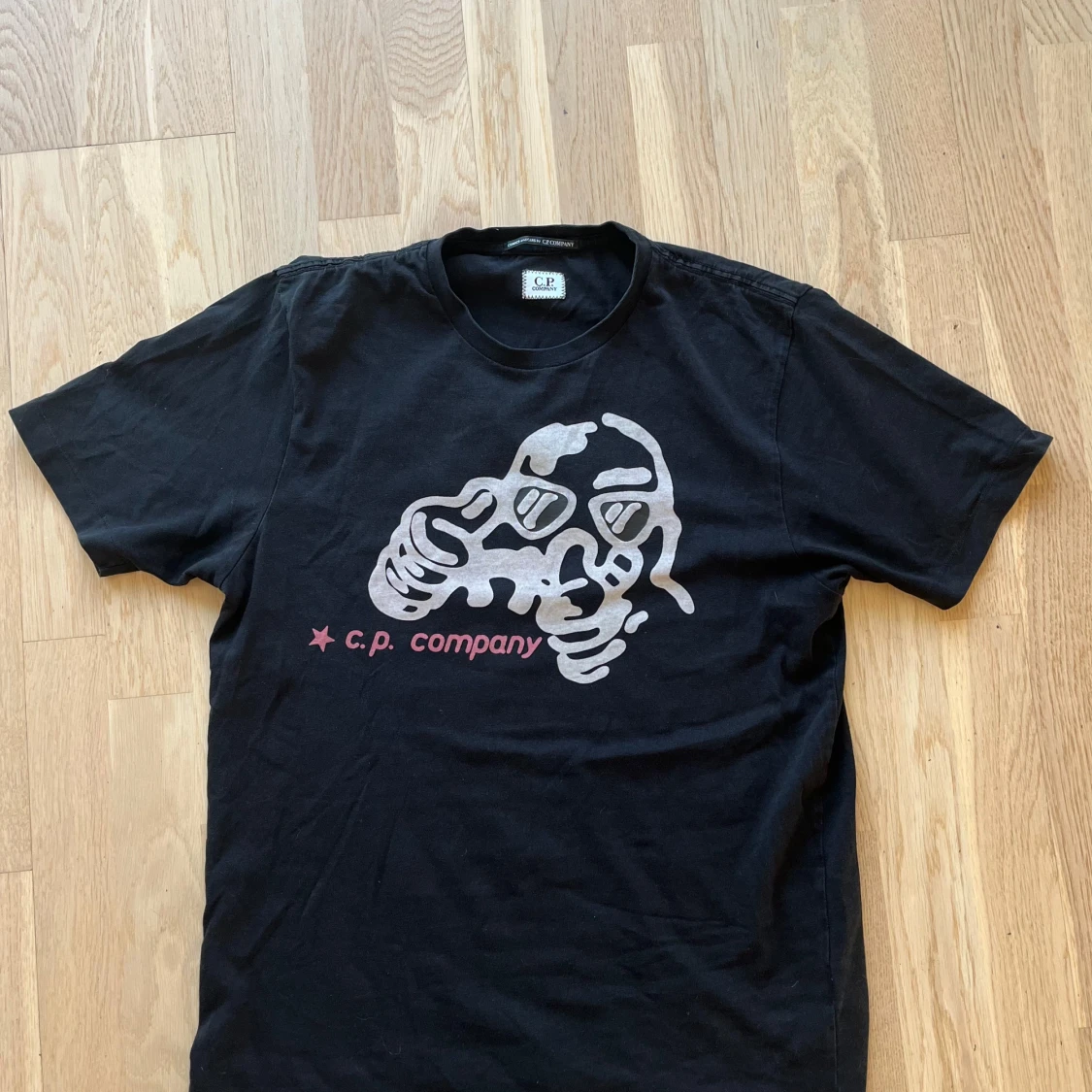 Svart t-shirt från C.P. Company - 1