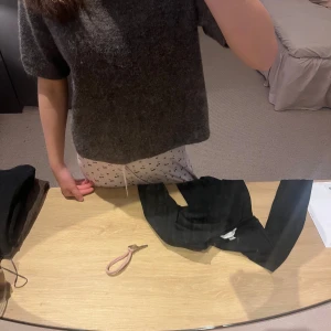 Stickad tröja Gina tricot  - Säljer denna super fina tröjan perfekt till hösten💕