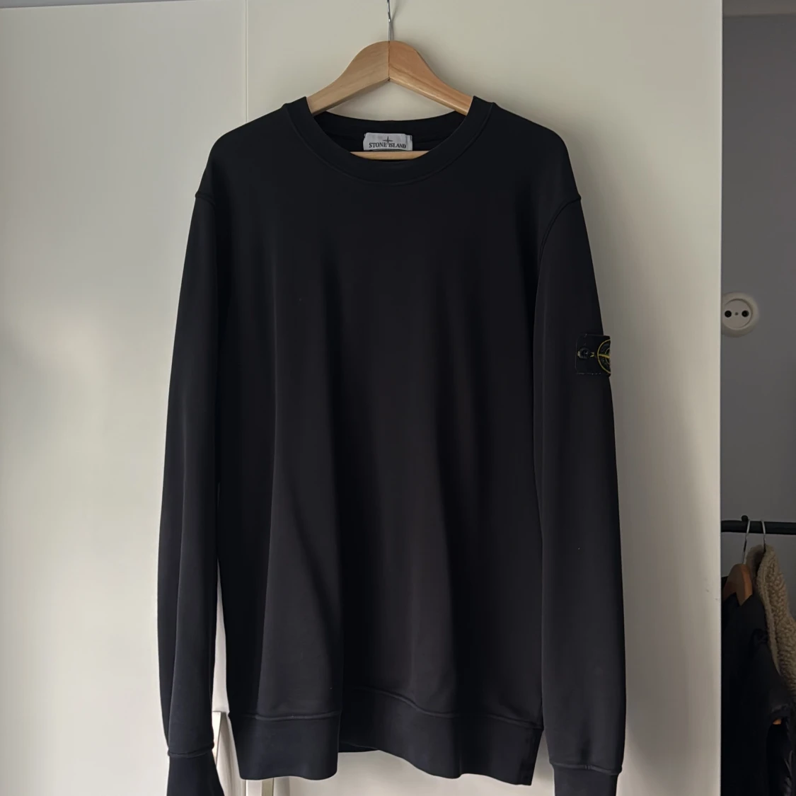 Svart sweatshirt från Stone Island