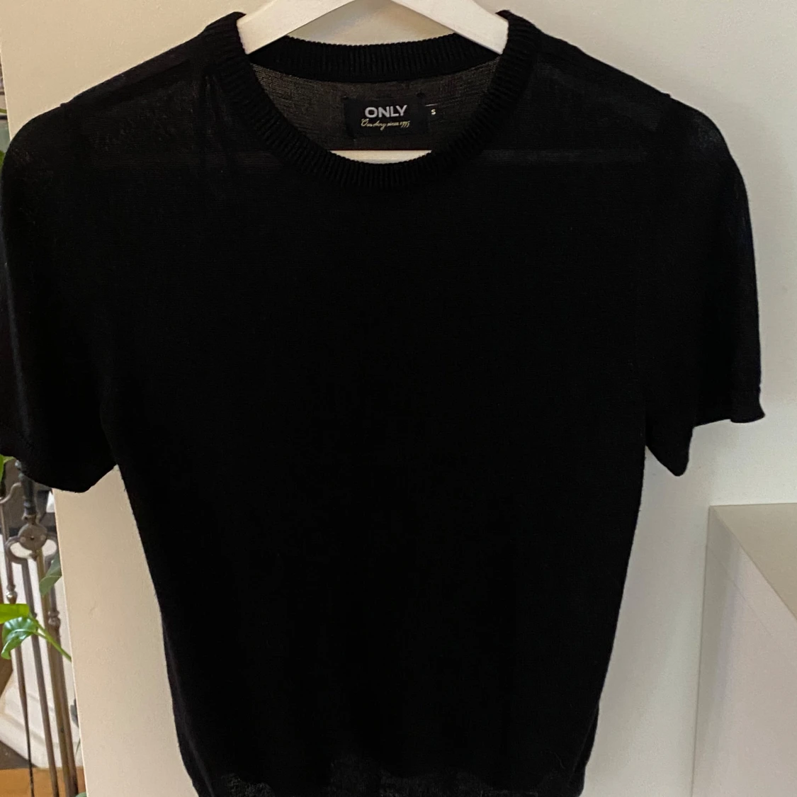 Svart glittrig topp från ONLY! Ny!  - 1